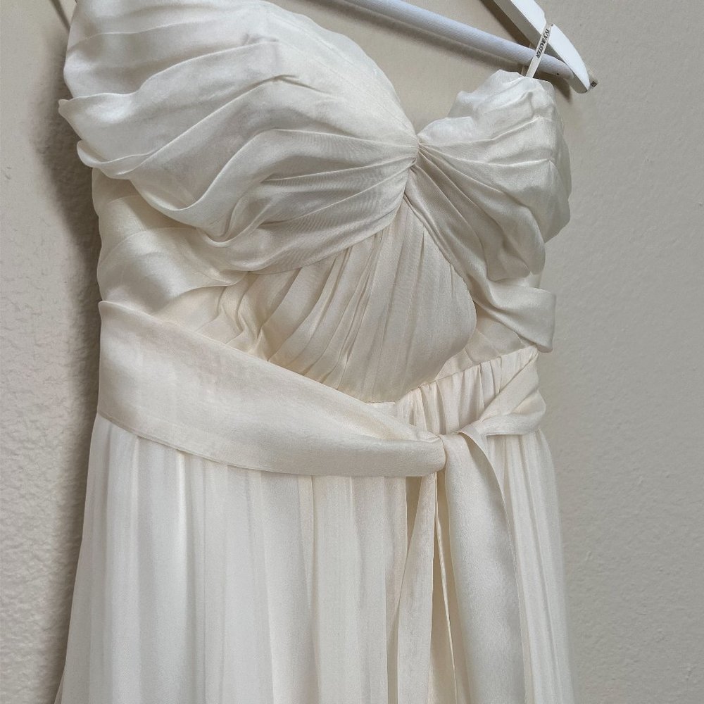 Ivy & Aster "Lark" Wedding Strapless Sweetheart Chiffon Wedding Dress Size 0-2